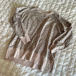 Small animal print sweatshirt